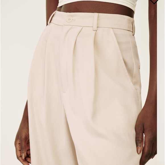 Reformation Mason Oyster NWT 10 - Picture 5 of 5